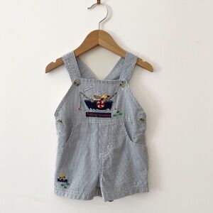 VINTAGE EUC Dogs Fishing in Boat Embroidered Appliqué Short Overalls Shortalls